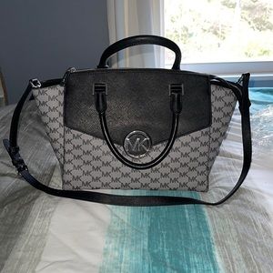 Michael kors 11” length 9” tall